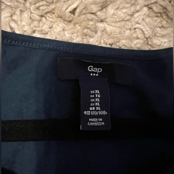 GAP lace top size L. Never been worn (F138) - Picture 8 of 10